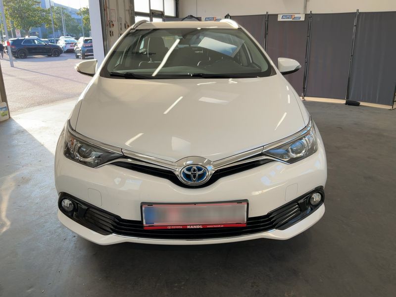 Toyota Auris Touring Sports 1.8 Hybrid Active — zdjęcie 9