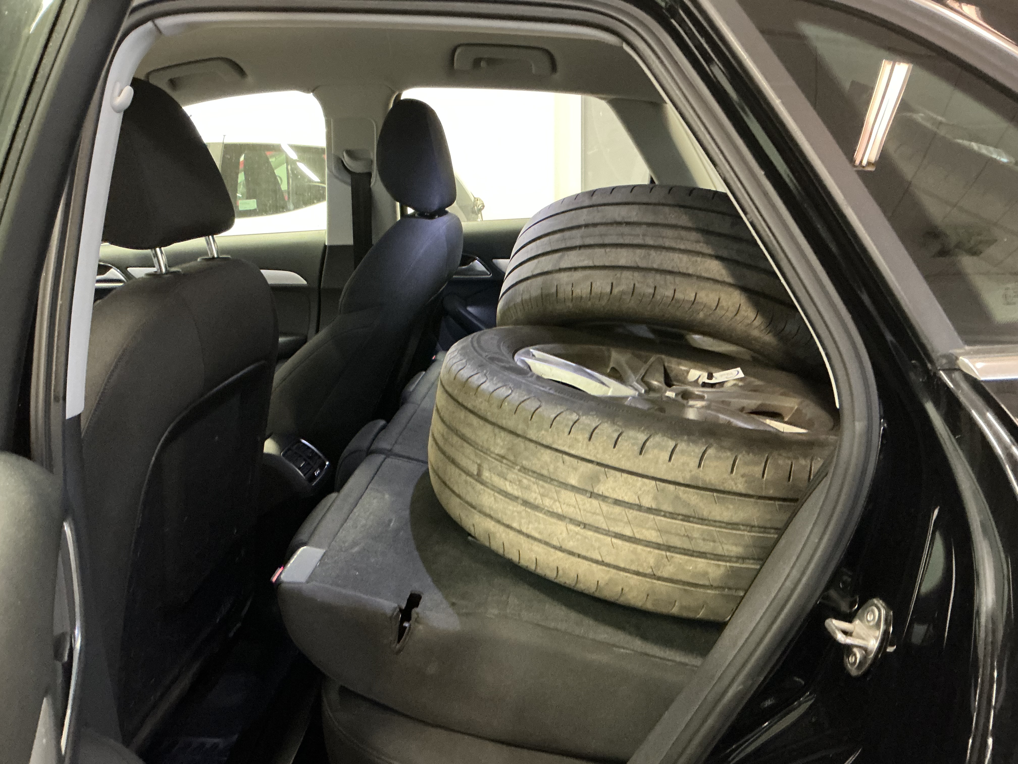 Audi Q3 2.0 TDI quattro Sport — zdjęcie 13