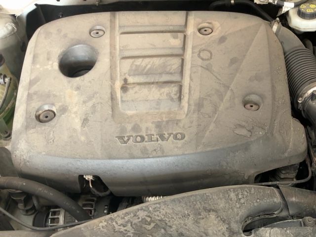 Volvo XC40 2.0 D4 Business Plus AWD — zdjęcie 27