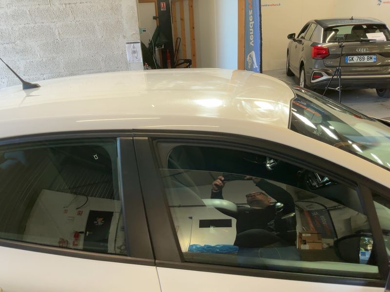 Peugeot 208 1.5 Blue-HDi Active — zdjęcie 23