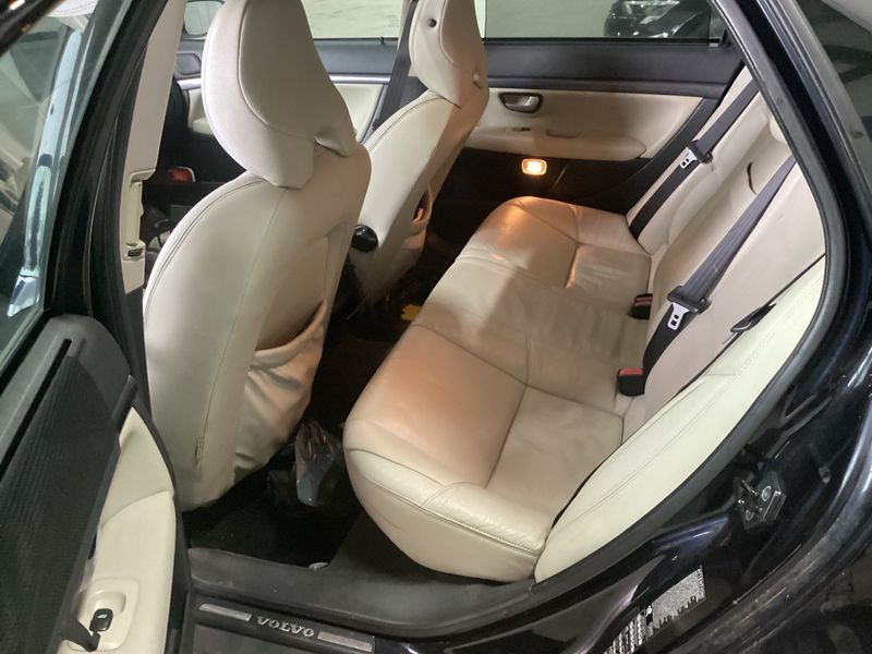 Volvo S80 2.5 T Momentum — zdjęcie 8