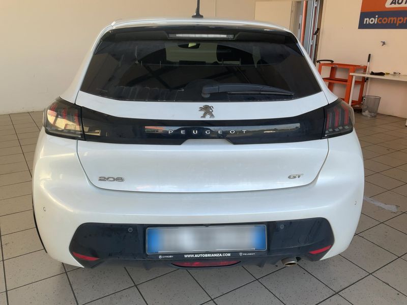 Peugeot 208 1.2 PureTech GT Pack — zdjęcie 5