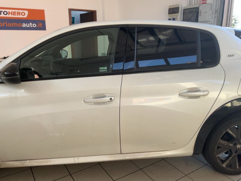Peugeot 208 1.2 PureTech GT Pack — zdjęcie 4