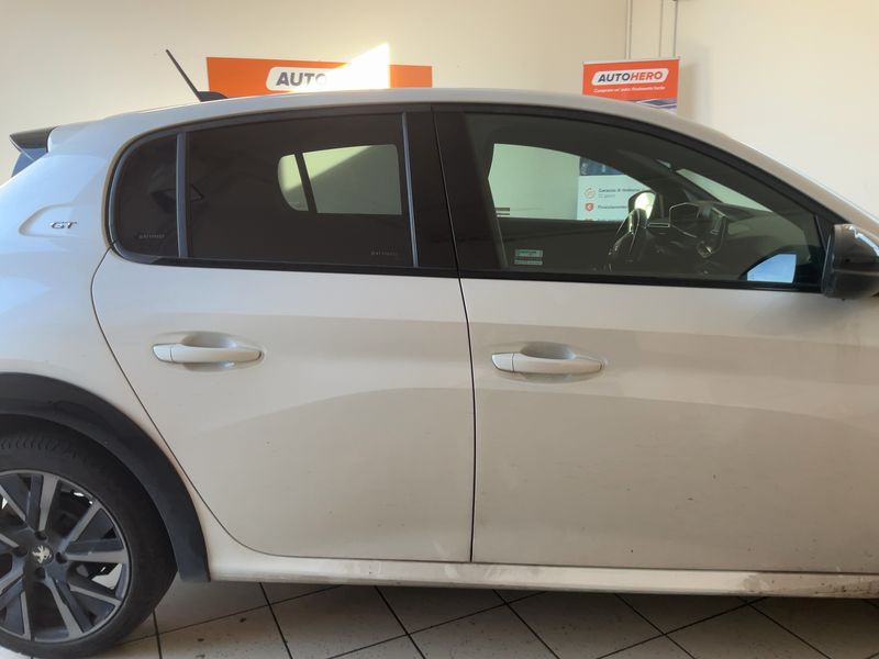 Peugeot 208 1.2 PureTech GT Pack — zdjęcie 7