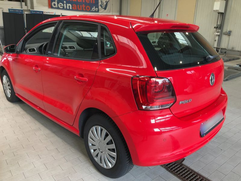 Volkswagen Polo 1.4 FSI Comfortline — zdjęcie 3