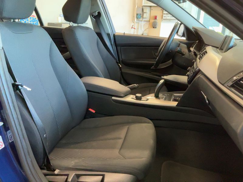 BMW 3er 320d xDrive Business Design — zdjęcie 11