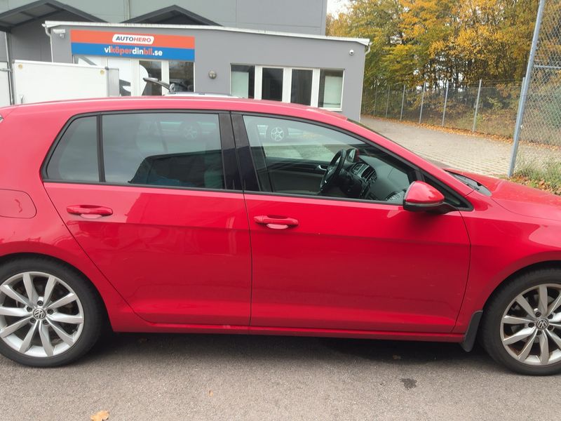 Volkswagen Golf VII 1.4 TSI Highline BlueMotion Tech — zdjęcie 7