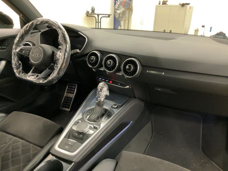 Audi TT 40 TFSI — zdjęcie 12