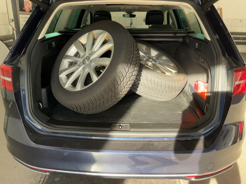 Volkswagen Passat 2.0 TDI Highline 4Motion BlueMotion Tech — zdjęcie 10