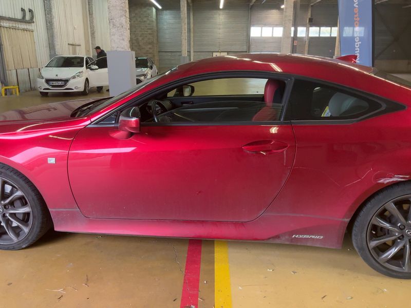 Lexus RC-Serie RC 300h F Sport — zdjęcie 4