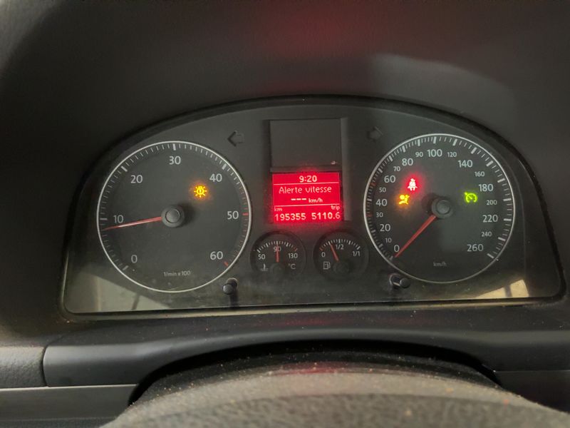 Volkswagen Touran 2.0 TDI Trendline — zdjęcie 4