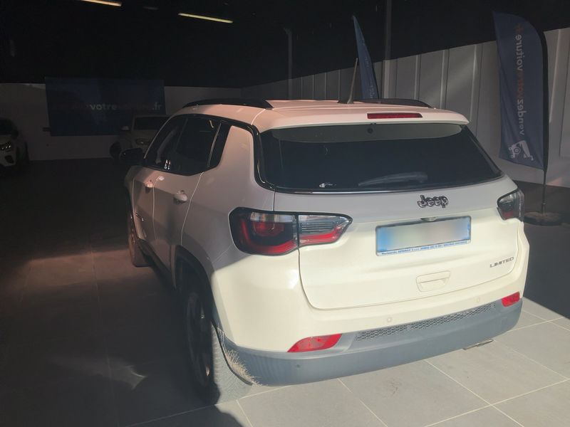 Jeep Compass 1.4 M-Air Limited FWD — zdjęcie 3