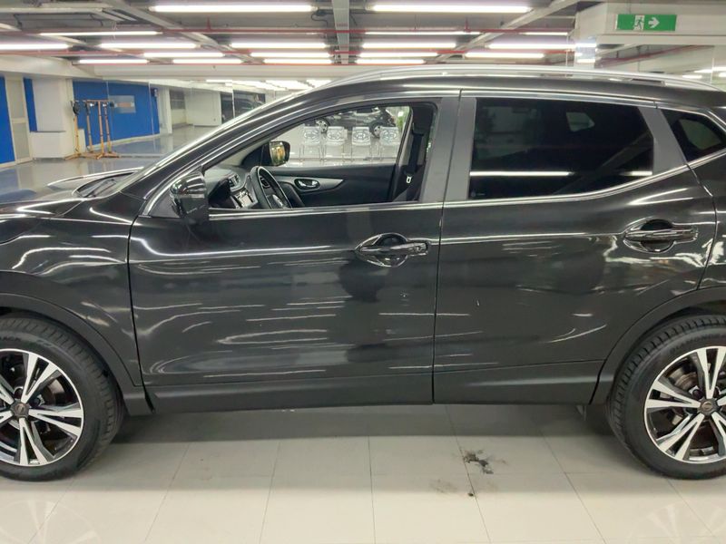 Nissan Qashqai 1.5 dCi N-Connecta — zdjęcie 4