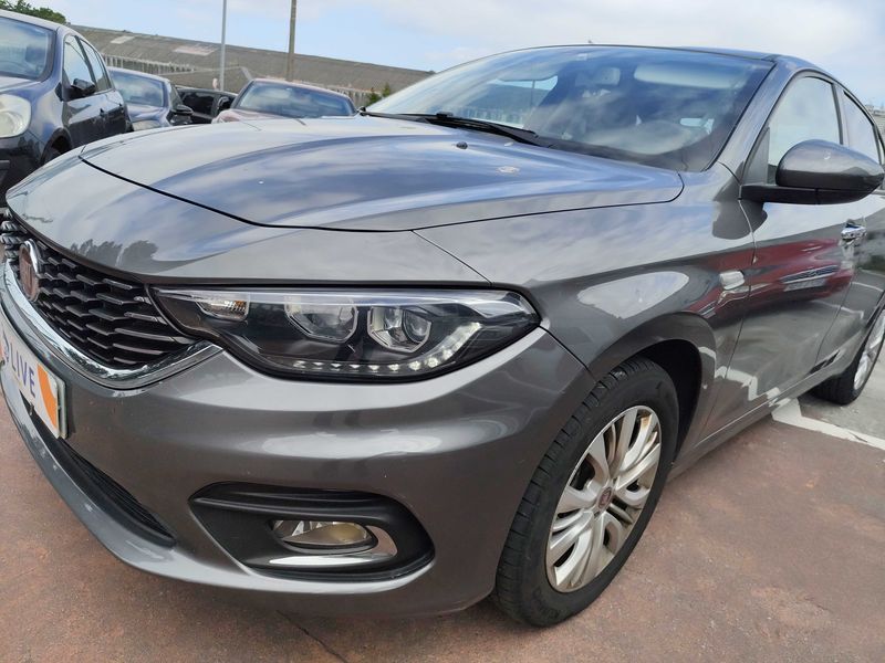 Fiat Tipo 1.4 Lounge — zdjęcie 2