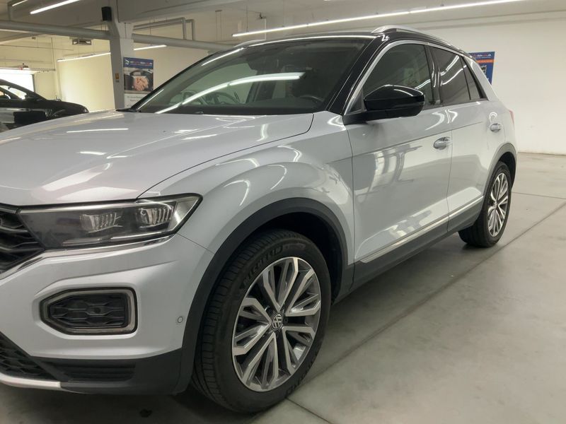 Volkswagen T-Roc 1.6 TDI IQ.DRIVE — zdjęcie 2