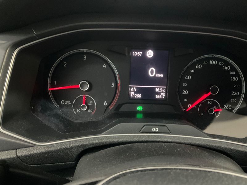 Volkswagen T-Roc 1.6 TDI IQ.DRIVE — zdjęcie 13