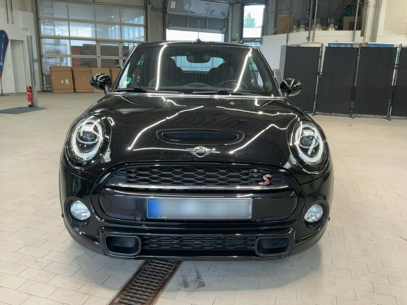 MINI Cabrio Cooper S — zdjęcie 9