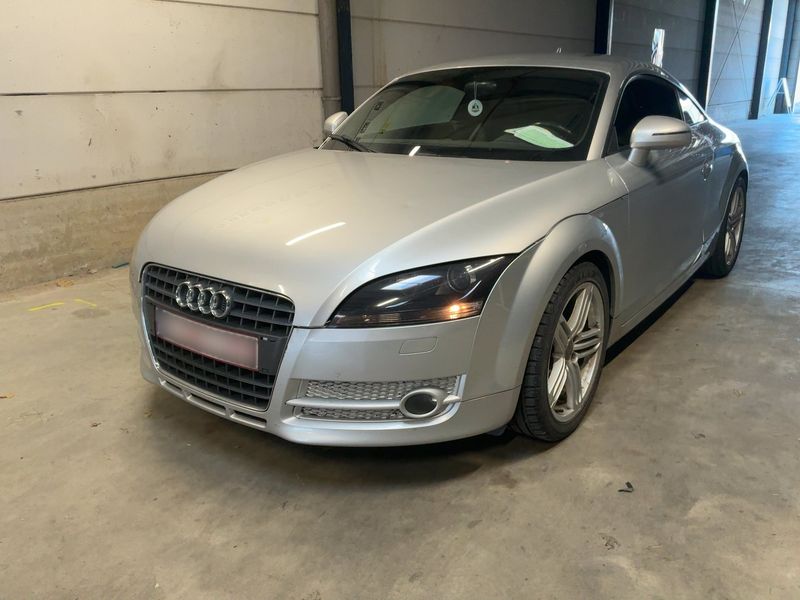 Audi TT 2.0 TFSI Coupe — zdjęcie 2