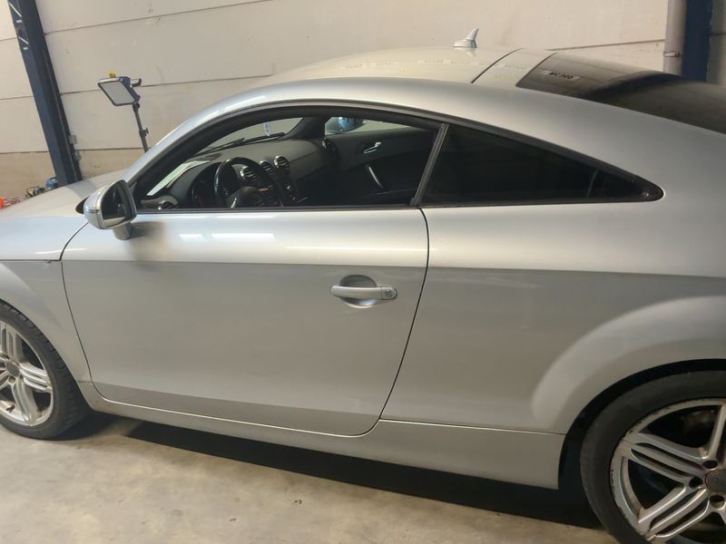 Audi TT 2.0 TFSI Coupe — zdjęcie 4