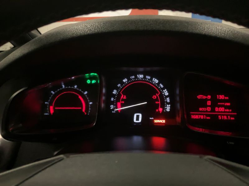 DS Automobiles DS5 2.0 Blue-HDi Executive — zdjęcie 13