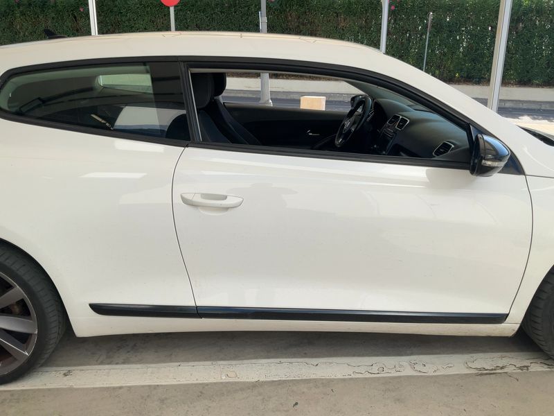 Volkswagen Scirocco 2.0 TDI — zdjęcie 7