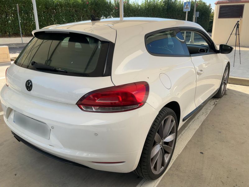 Volkswagen Scirocco 2.0 TDI — zdjęcie 6