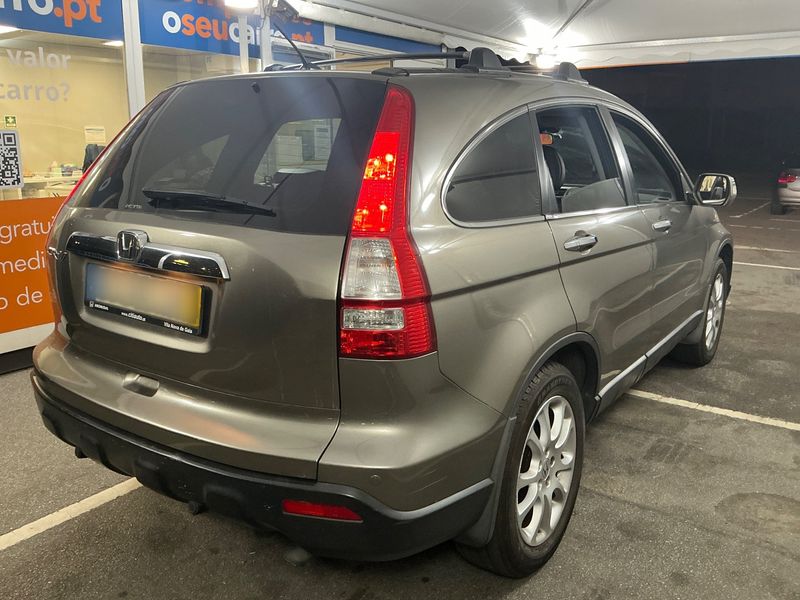 Honda CR-V 2.2 CTDI Executive — zdjęcie 6