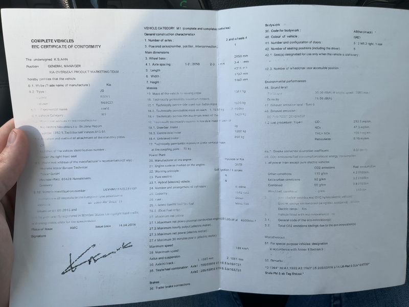 Kia cee'd 1.6 CRDi Active — zdjęcie 17
