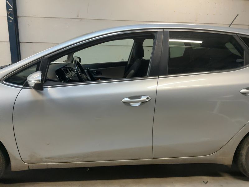 Kia cee'd 1.6 CRDi Active — zdjęcie 4