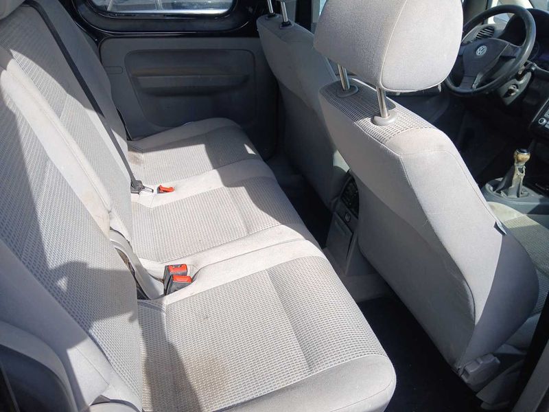 Volkswagen Caddy 1.9 TDI Life — zdjęcie 13
