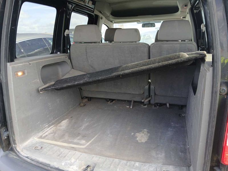 Volkswagen Caddy 1.9 TDI Life — zdjęcie 9