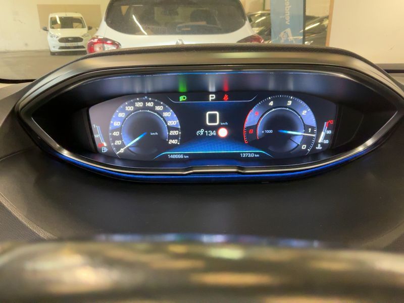 Peugeot 3008 1.5 Blue-HDi Allure — zdjęcie 13