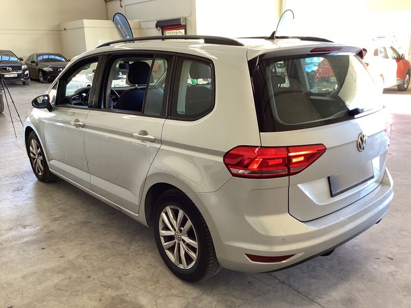 Volkswagen Touran 1.2 TSI Edition BlueMotion Tech — zdjęcie 3