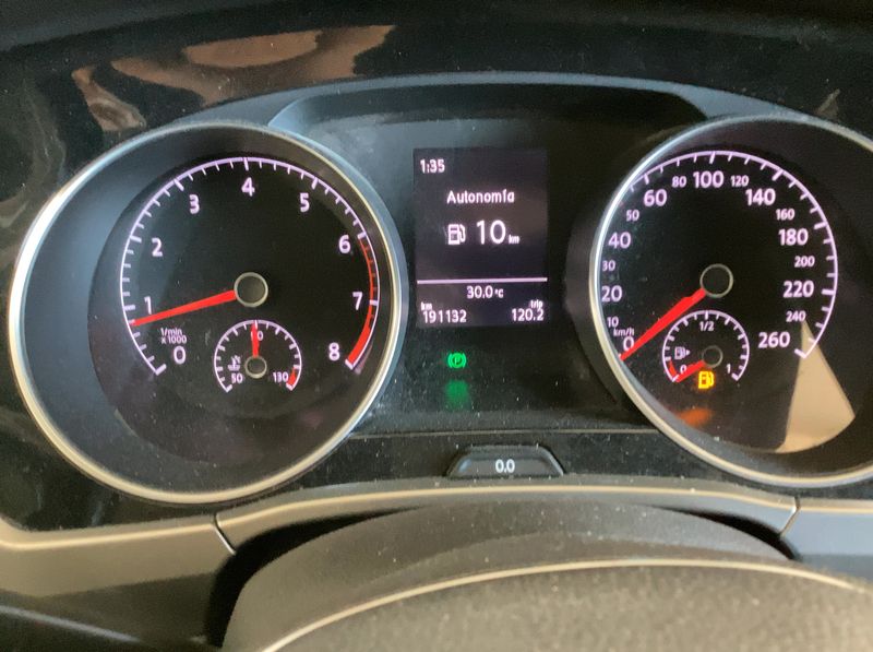 Volkswagen Touran 1.2 TSI Edition BlueMotion Tech — zdjęcie 13