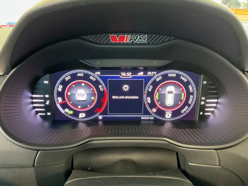 Skoda Octavia 2.0 TSI RS 245 — zdjęcie 13