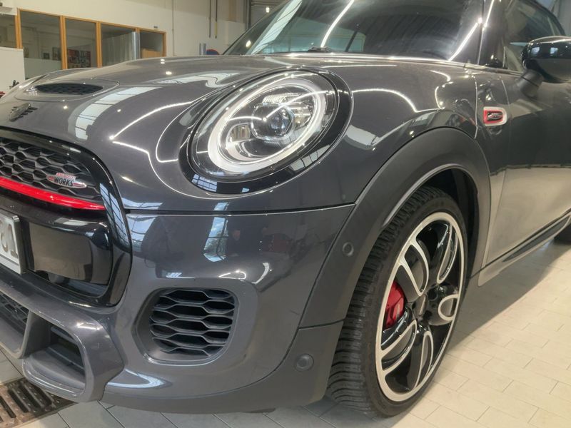 MINI Cabrio John Cooper Works — zdjęcie 2
