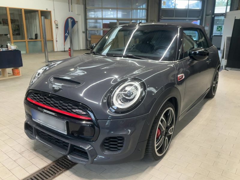 MINI Cabrio John Cooper Works — zdjęcie 1