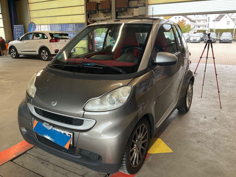 Smart fortwo 1.0 Turbo Basis passion — zdjęcie 1