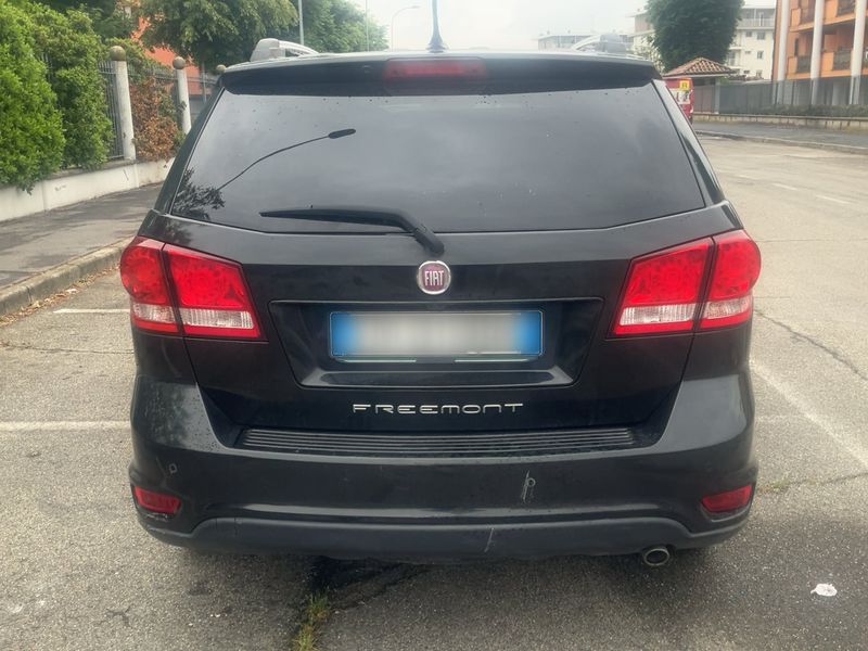 Fiat Freemont 2.0 Multijet Lounge 4WD — zdjęcie 5