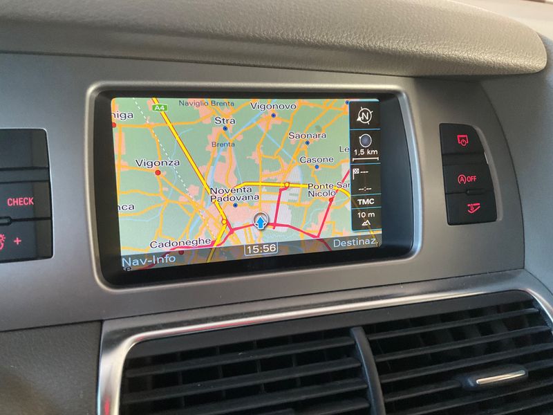 Audi Q7 3.0 V6 TDI quattro — zdjęcie 29