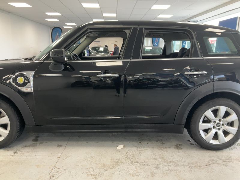 MINI Countryman Cooper S E Hybrid ALL4 — zdjęcie 4