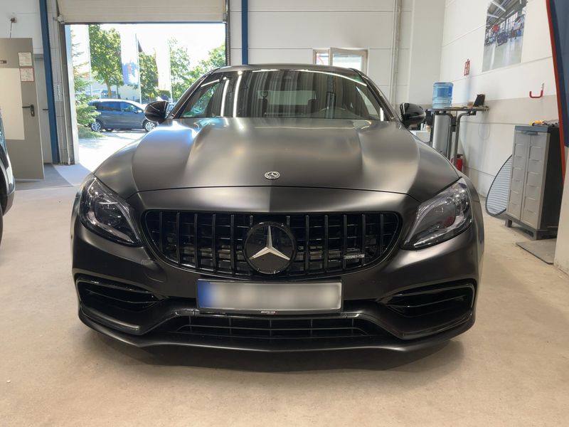 Mercedes-Benz C-Klasse C 63 AMG S — zdjęcie 9