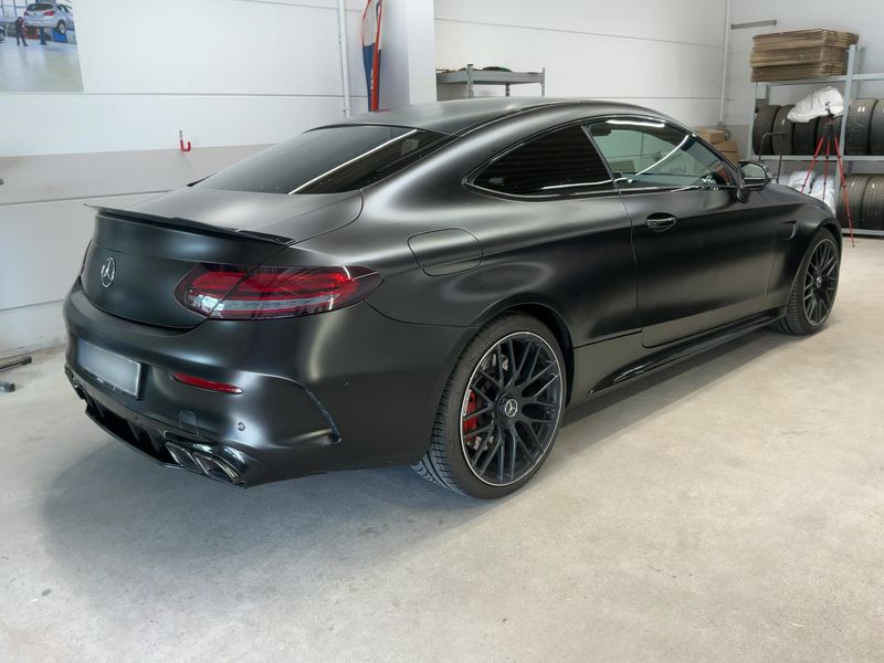 Mercedes-Benz C-Klasse C 63 AMG S — zdjęcie 6