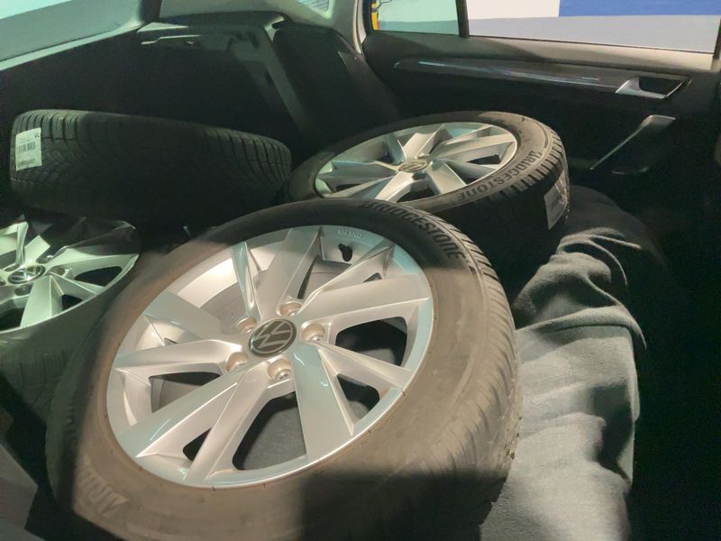 Volkswagen Golf VII Sportsvan 1.0 TSI Join — zdjęcie 14