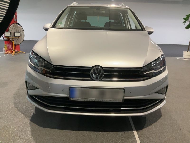 Volkswagen Golf VII Sportsvan 1.0 TSI Join — zdjęcie 9
