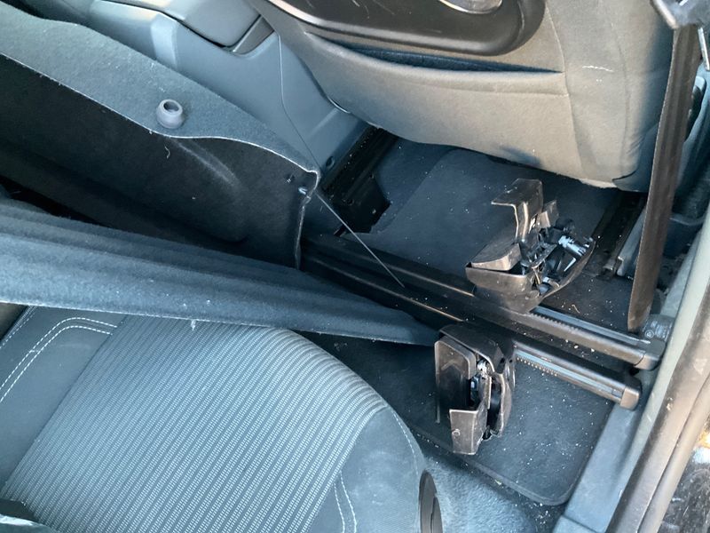 Ford C-Max 1.0 EcoBoost Titanium — zdjęcie 11