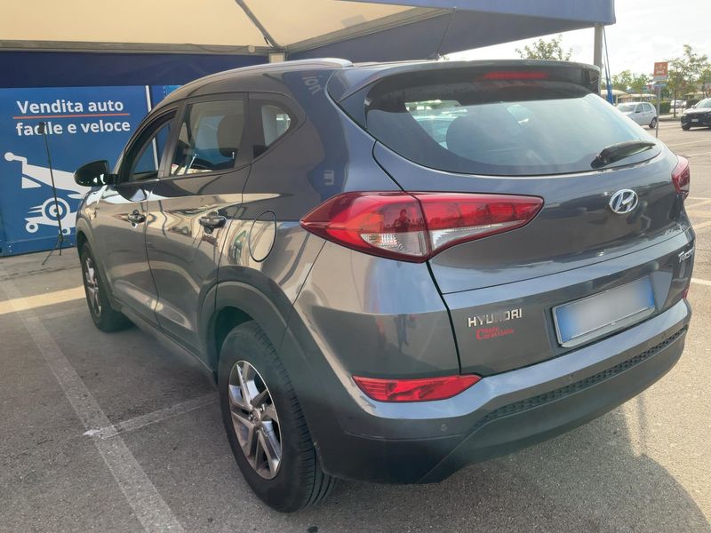 Hyundai Tucson 1.7 CRDi Classic blue 2WD — zdjęcie 3
