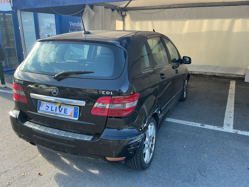 Mercedes-Benz B-Klasse B 200 CDI Standard — zdjęcie 2