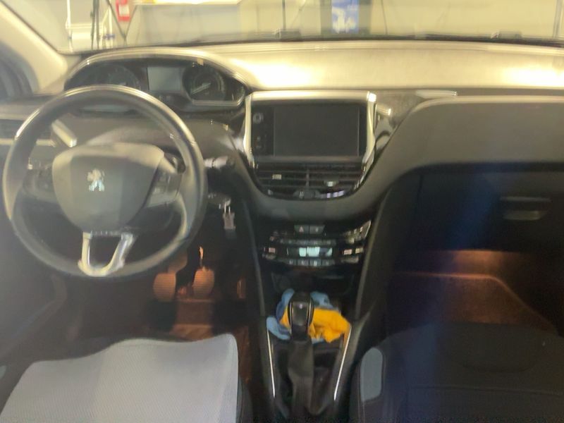 Peugeot 208 1.2 e-VTi Allure — zdjęcie 12