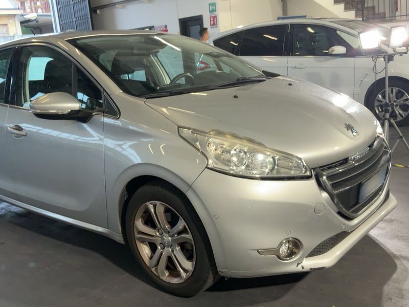 Peugeot 208 1.2 e-VTi Allure — zdjęcie 8